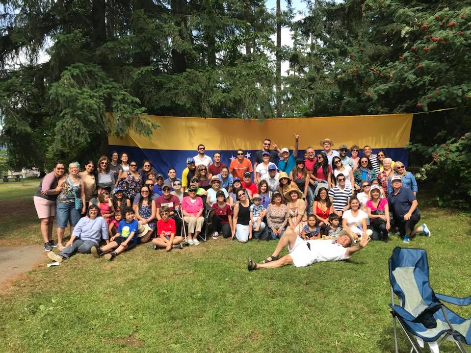 group photo from picnic 2018